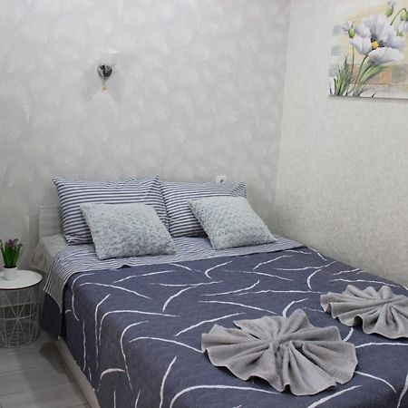 Apartments In Kharkiv Exterior photo